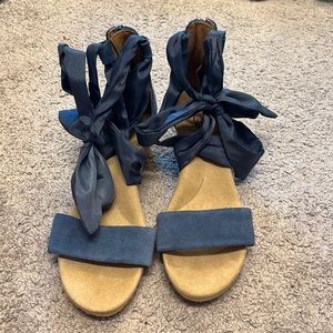 Ugg Blue Suede Espadrille wedge sandals with satin ankle tie, size 8.5 womens